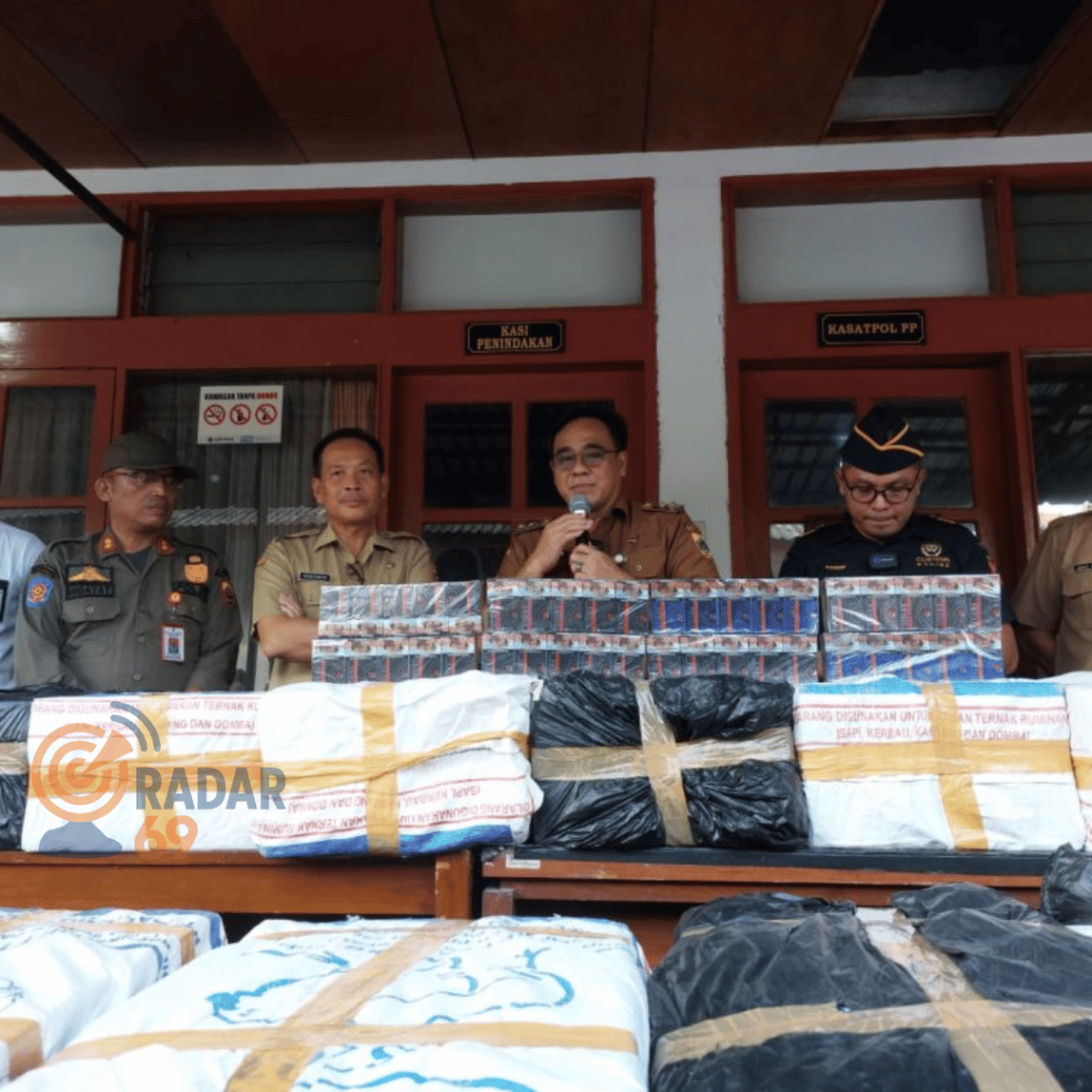Pemerintah Pemalang bersama Satpol PP dan Bea Cukai Tegal berhasil ungkap kasus rokok ilegal bernilai hampir Rp 1 miliar pada (29/7)