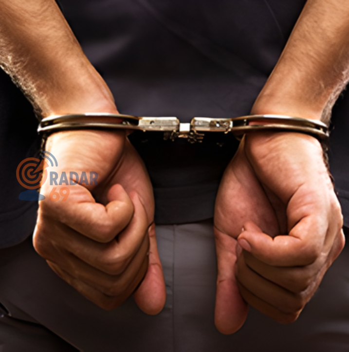 curi paket saat kurir salat